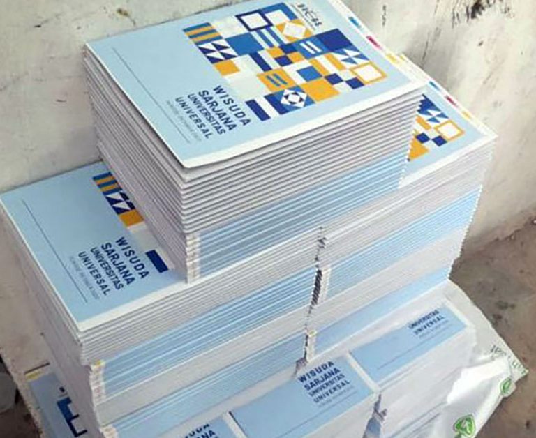 tips produksi buku wisuda